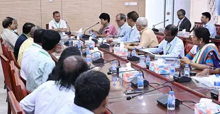বিএনপি সরকারকে ‘ভয়াবহ’ পরিস্থিতির মধ্যে দিয়ে যেতে হচ্ছে: প্রধানমন্ত্রী